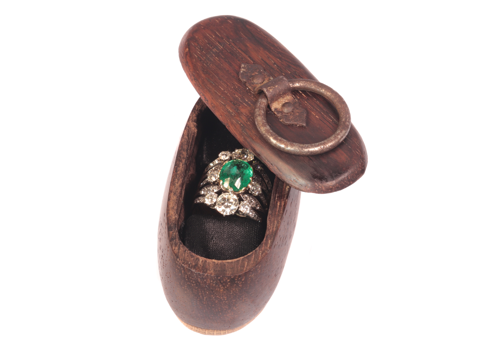 Victorian antique ring with diamonds and emerald (image 15 of 20)